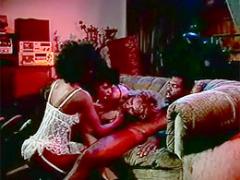 Retro Afro Girl Helps Ladies To Catch Some Ebony Seemens
