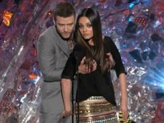 Celebrity Babe Mila Kunis Snatches A Cock & Getting Squeeze ...
