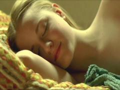 Celebrity Babe Evan Rachel Wood Caught Sleeping Topless On A...