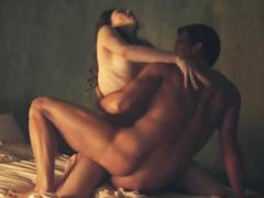 Celebrity Babe Hanna Mangan Lawrence Naked & Losing The Virg...