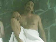 Male Celeb Jeremy Sisto Caught Shirtless In A Sauna